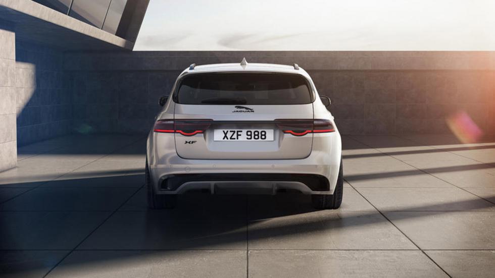 Νέα έκδοση R-Dynamic Black για τις Jaguar XE και XF
